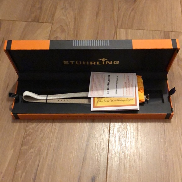 NEW IN BOX - Stuhrling Women’s Watch - Picture 7 of 7